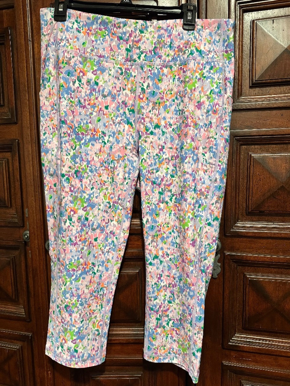 NWT size 1X Women's TEK GEAR High Rise CAPRI Pockets